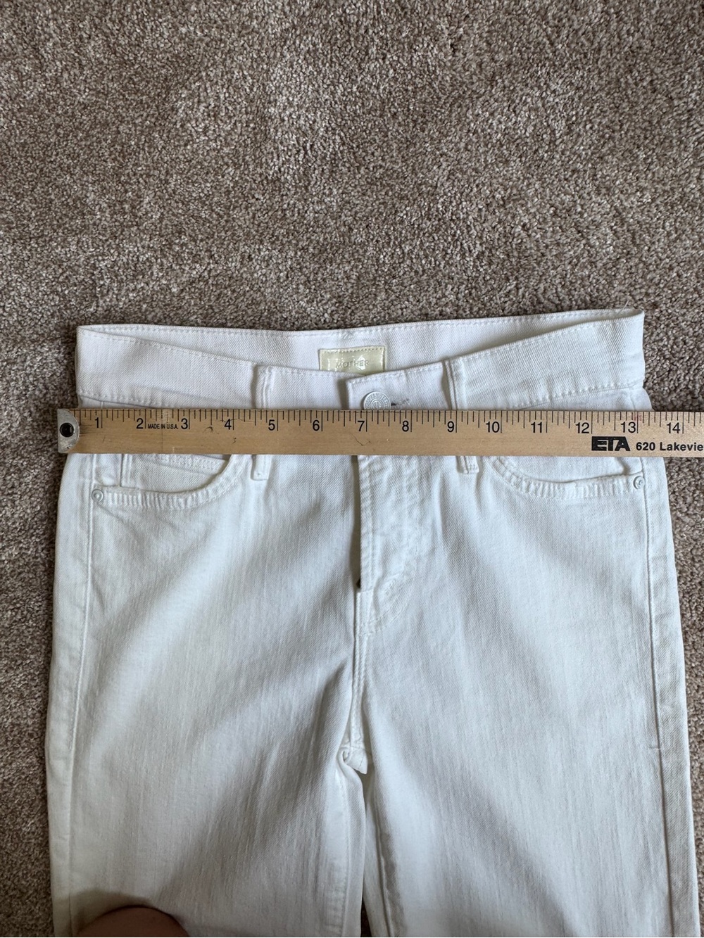MOTHER The Rascal Ankle Snippet Stayin’ Alive White Jeans Size 25 Frayed Hem - Picture 14 of 15